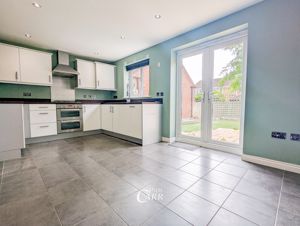 Kitchen-Diner- click for photo gallery